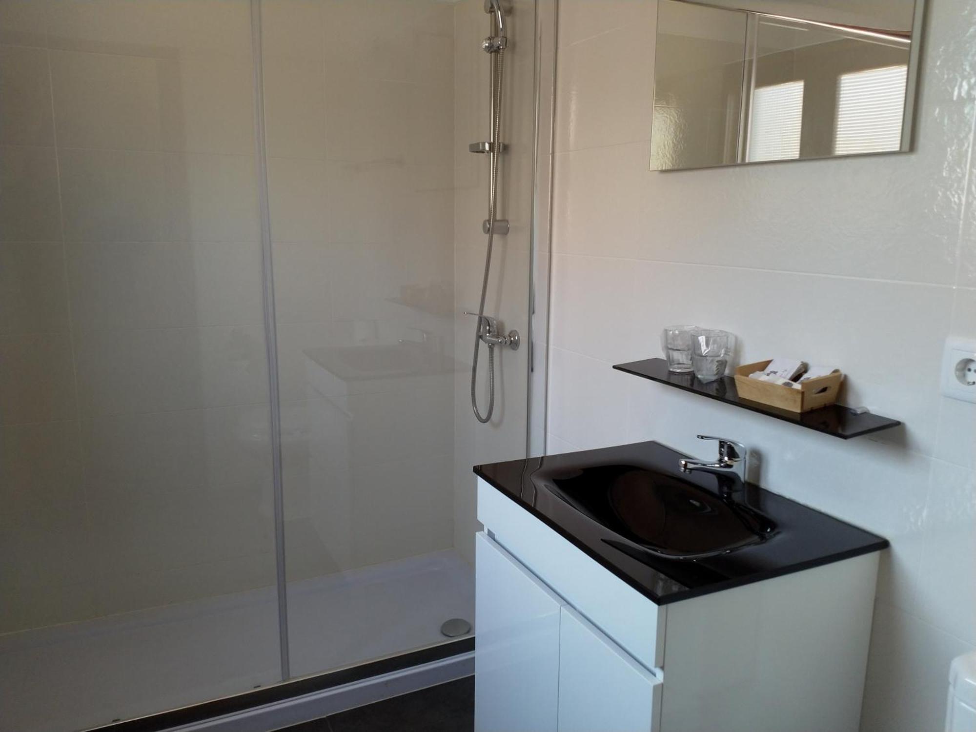 Metro Vilar Suites&villas Pensión